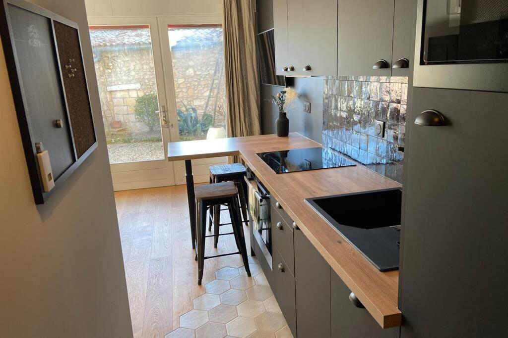 Le Clos Du Mesnil, Logement Totalement Independant Le Tourne 외부 사진